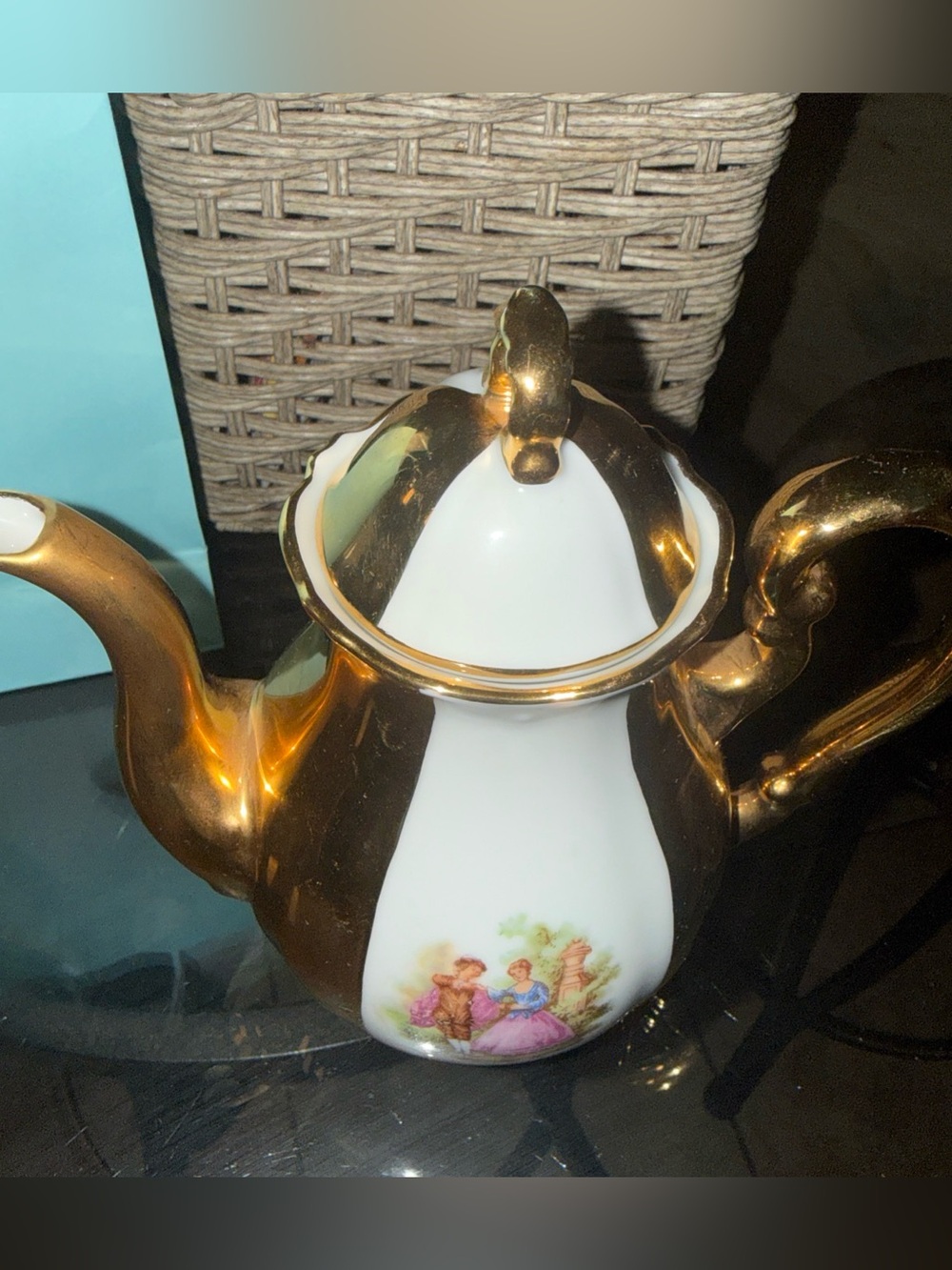 Gold white courting couple VTG teapot